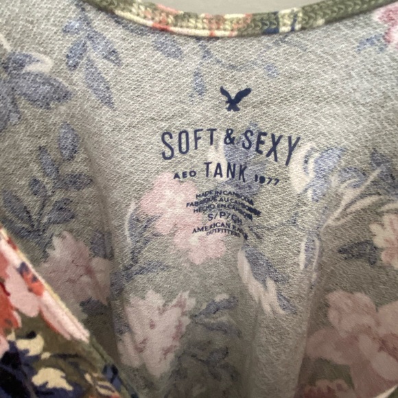 Soft snd Sexy Tank Top - Picture 2 of 2